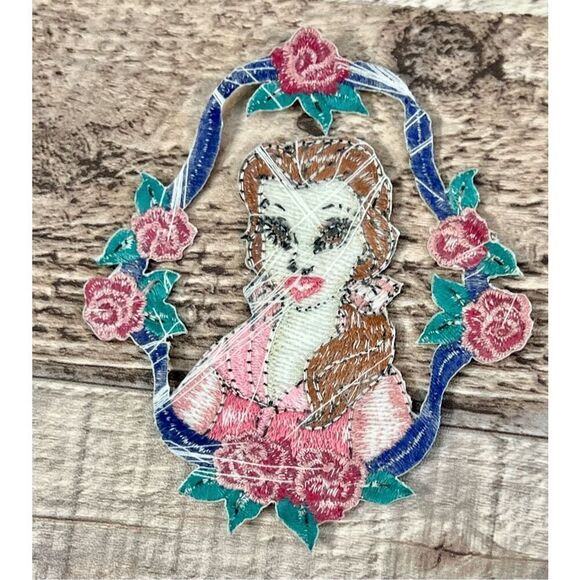 Disney's Belle‎ in Beauty and the Beast Iron on Patch 3.5"h x 2 15/16"w - Picture 2 of 3